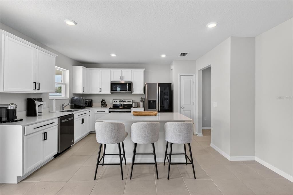 For Sale: $375,000 (4 beds, 2 baths, 2626 Square Feet)