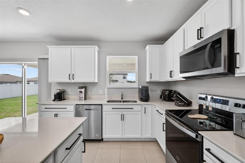 For Sale: $375,000 (4 beds, 2 baths, 2626 Square Feet)