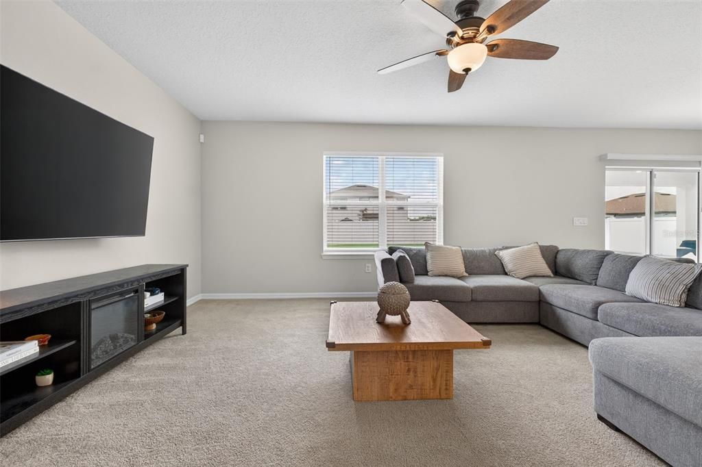 For Sale: $375,000 (4 beds, 2 baths, 2626 Square Feet)