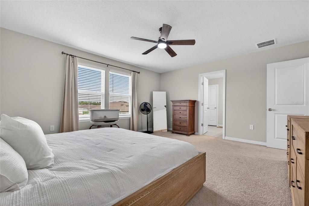For Sale: $375,000 (4 beds, 2 baths, 2626 Square Feet)