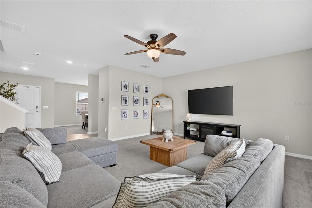 For Sale: $375,000 (4 beds, 2 baths, 2626 Square Feet)