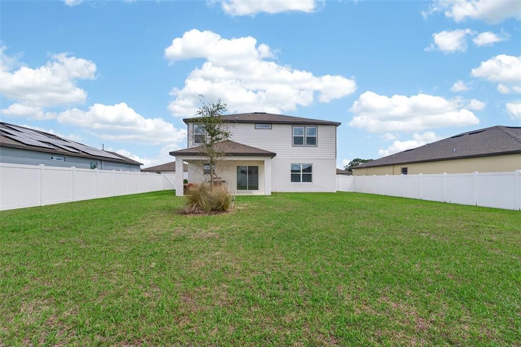 For Sale: $375,000 (4 beds, 2 baths, 2626 Square Feet)