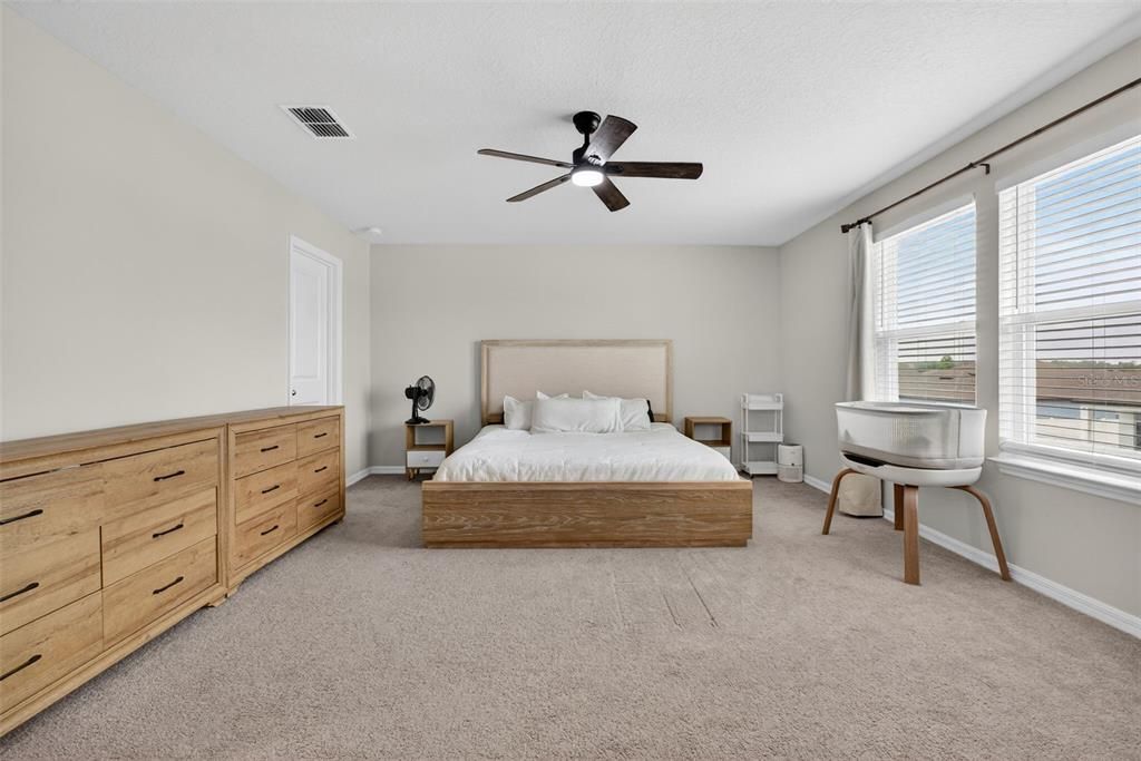 For Sale: $375,000 (4 beds, 2 baths, 2626 Square Feet)