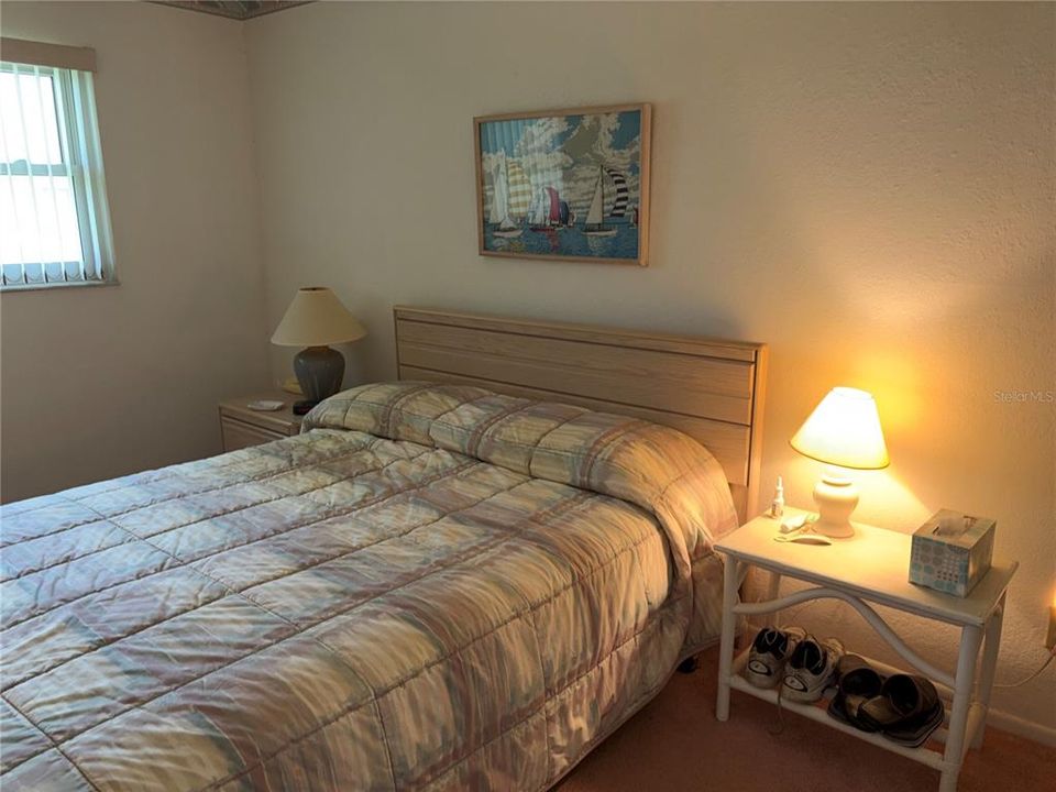 For Sale: $168,000 (2 beds, 2 baths, 935 Square Feet)