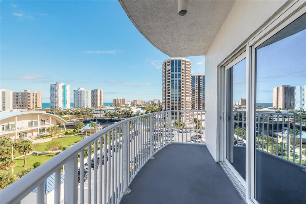 For Sale: $700,000 (3 beds, 3 baths, 2480 Square Feet)