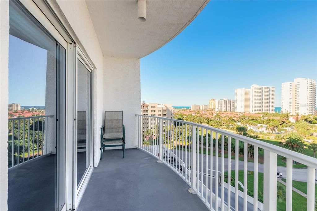 For Sale: $700,000 (3 beds, 3 baths, 2480 Square Feet)