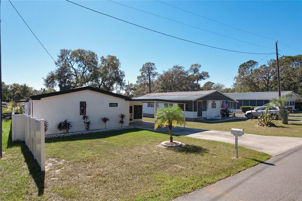 For Sale: $224,900 (2 beds, 2 baths, 1080 Square Feet)