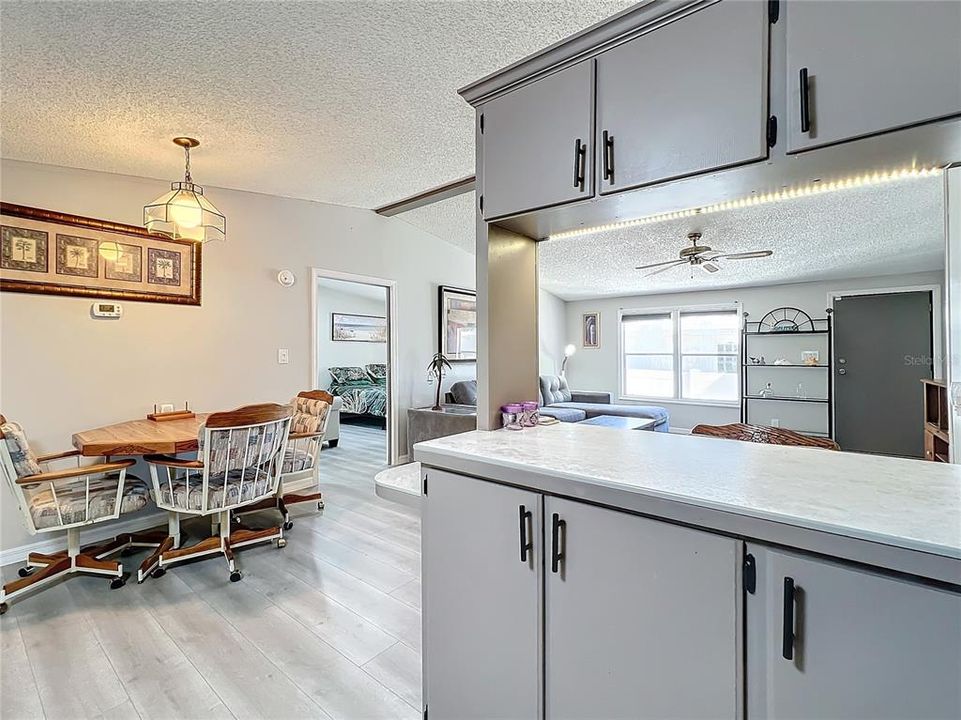For Sale: $224,900 (2 beds, 2 baths, 1080 Square Feet)