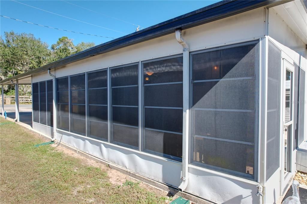 For Sale: $224,900 (2 beds, 2 baths, 1080 Square Feet)