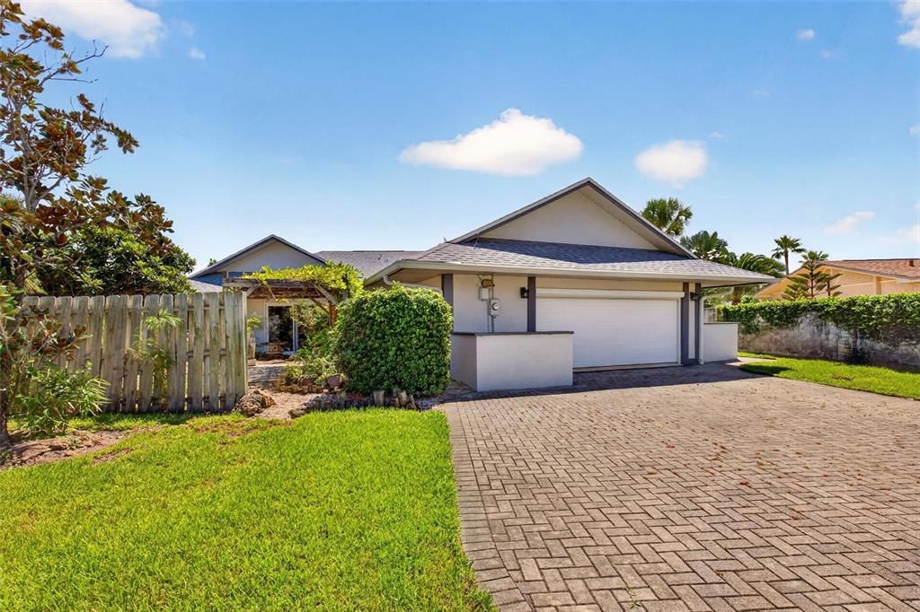 For Sale: $819,900 (3 beds, 2 baths, 1568 Square Feet)