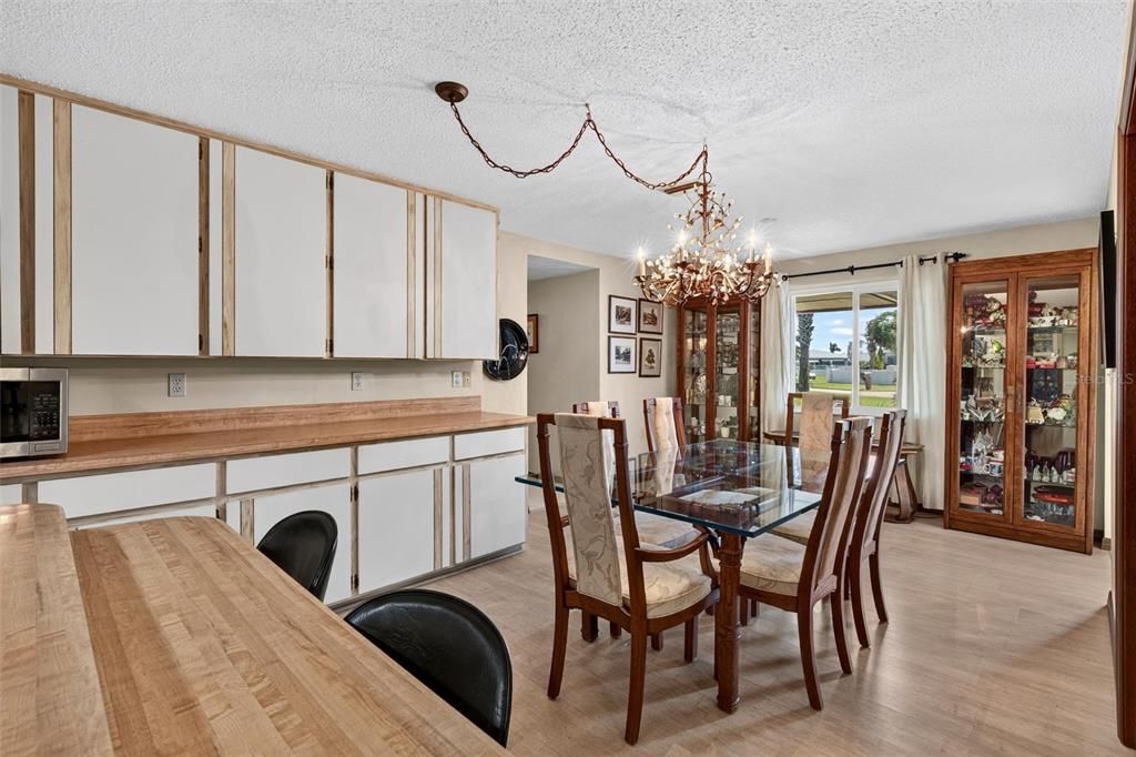For Sale: $819,900 (3 beds, 2 baths, 1568 Square Feet)