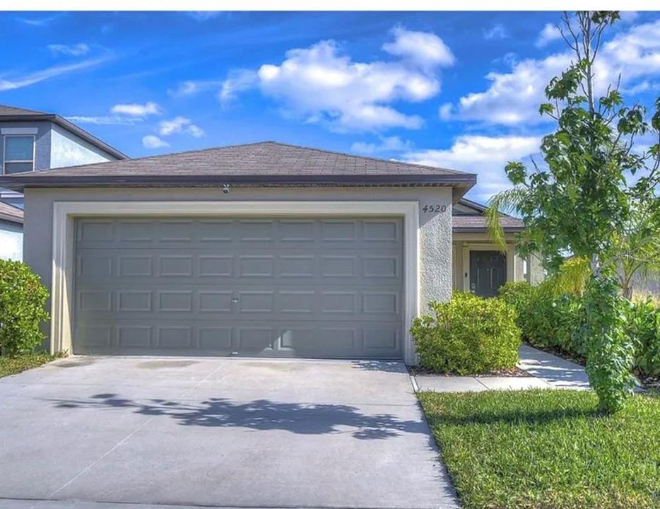 For Rent: $2,300 (3 beds, 2 baths, 1270 Square Feet)