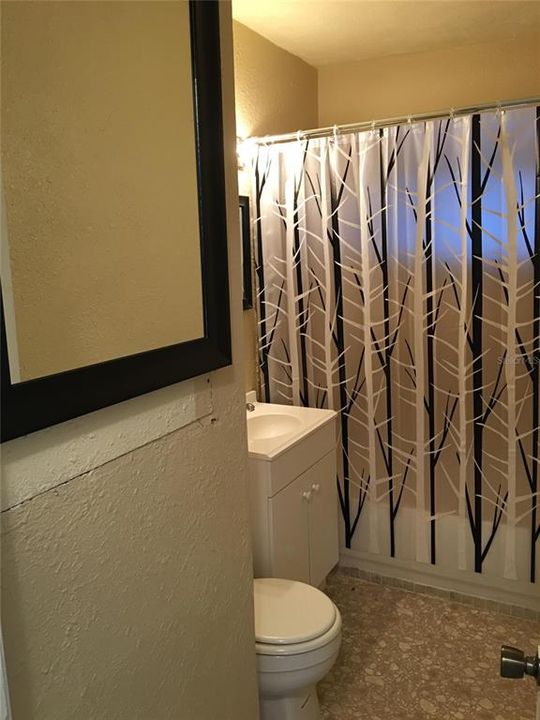 For Sale: $224,900 (3 beds, 1 baths, 1056 Square Feet)