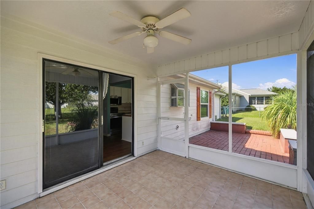 For Sale: $234,900 (2 beds, 2 baths, 1224 Square Feet)