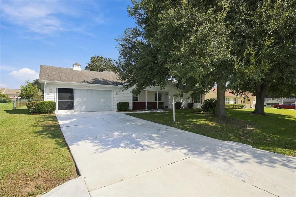 For Sale: $234,900 (2 beds, 2 baths, 1224 Square Feet)
