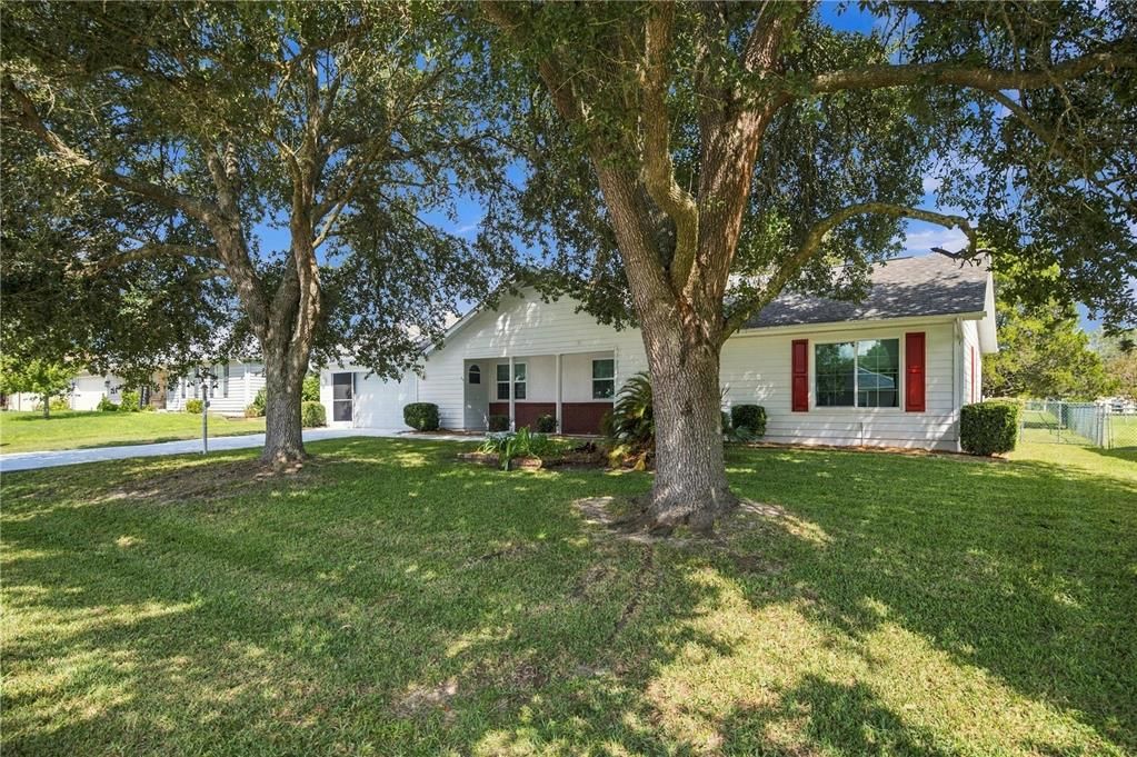 For Sale: $234,900 (2 beds, 2 baths, 1224 Square Feet)