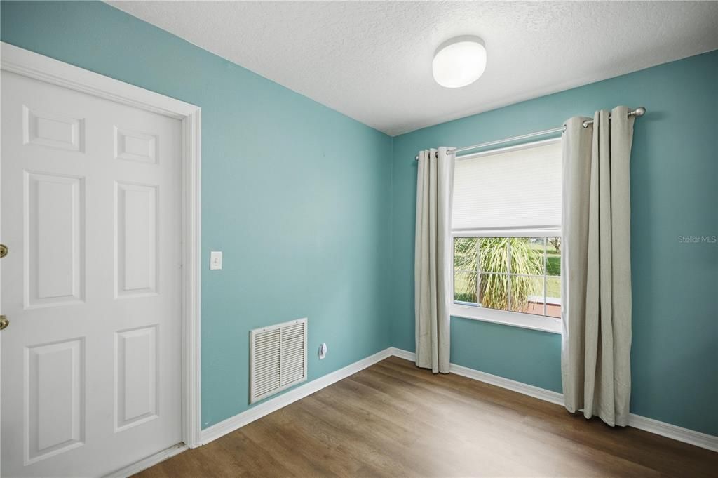 For Sale: $234,900 (2 beds, 2 baths, 1224 Square Feet)