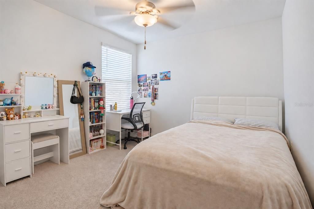 For Sale: $499,999 (5 beds, 2 baths, 2896 Square Feet)