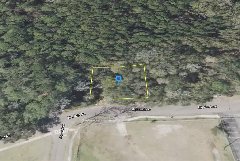 На продажу: $38,999 (0.21 acres)