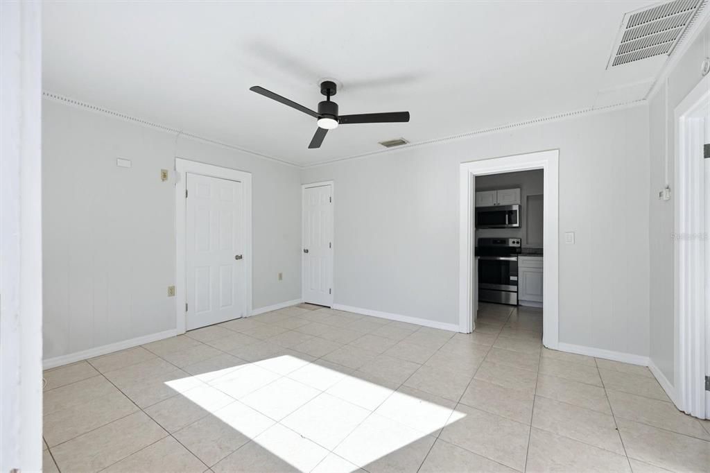 En Venta: $299,999 (3 camas, 2 baños, 1380 Pies cuadrados)