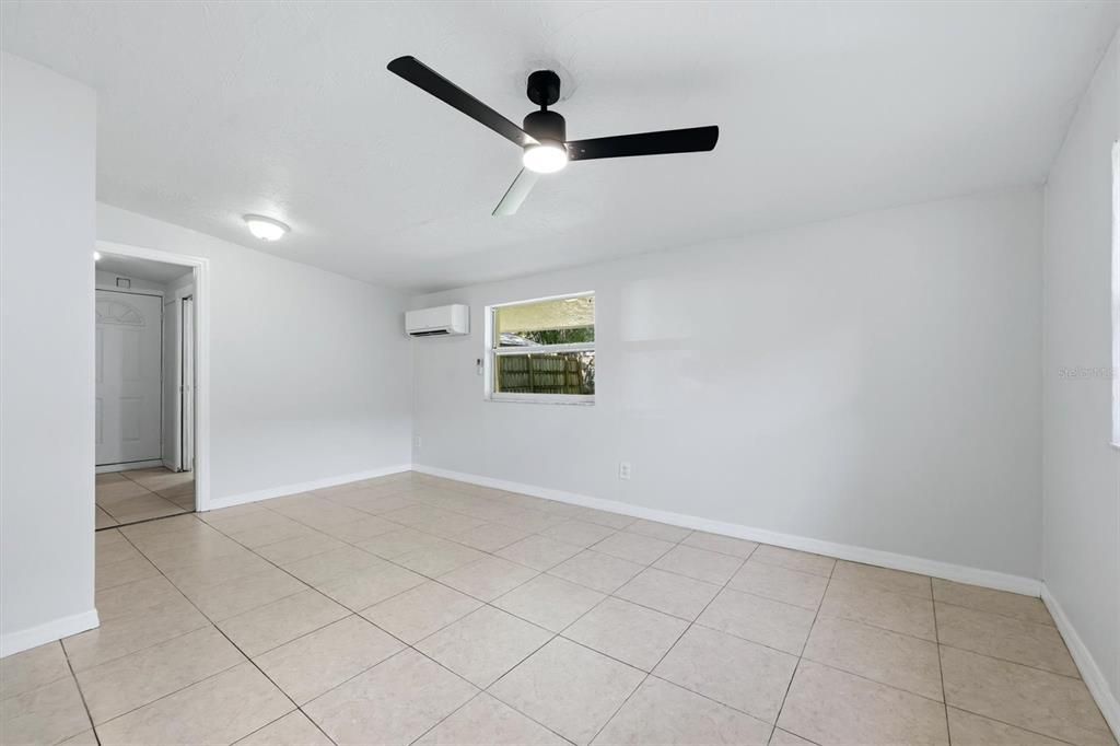 En Venta: $299,999 (3 camas, 2 baños, 1380 Pies cuadrados)