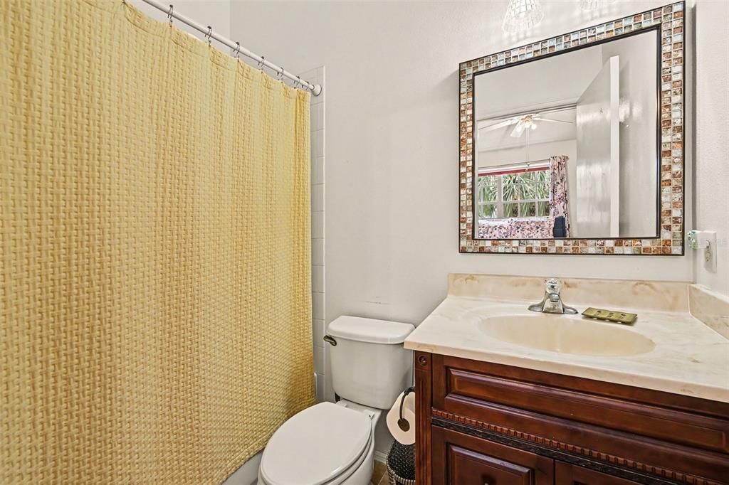 For Sale: $235,000 (2 beds, 2 baths, 1080 Square Feet)