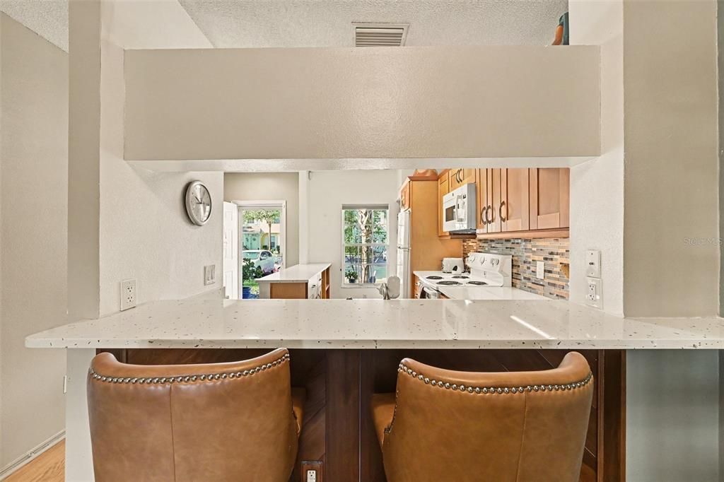 For Sale: $235,000 (2 beds, 2 baths, 1080 Square Feet)