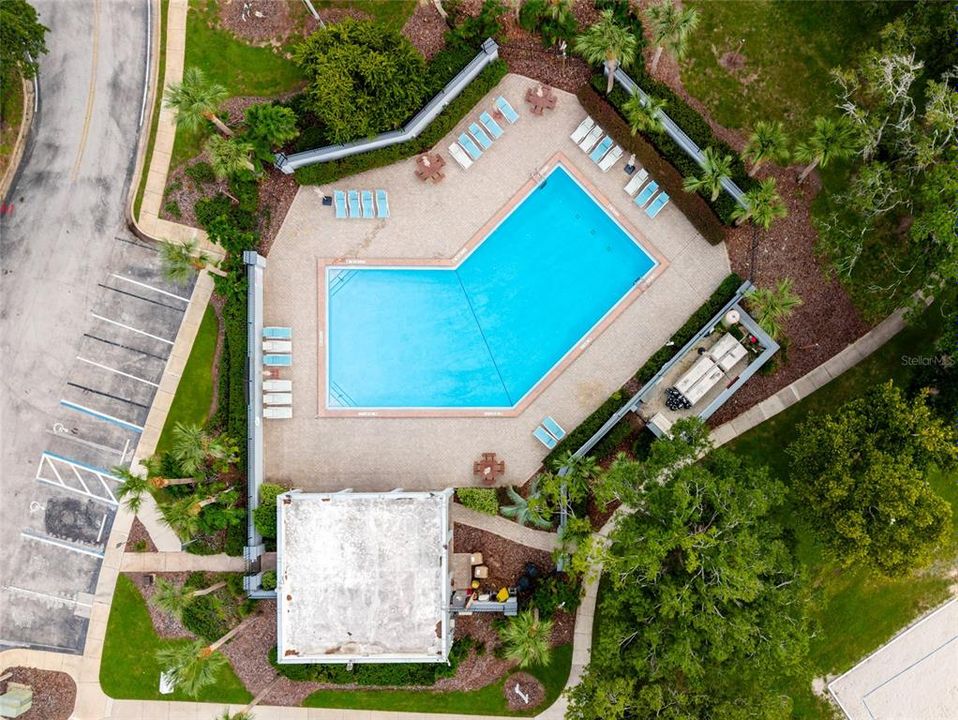 На продажу: $415,000 (4 спален, 2 ванн, 1727 Квадратных фут)