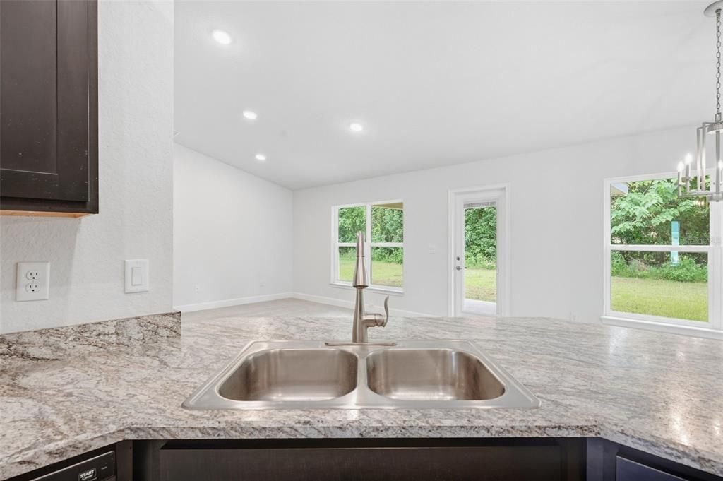 For Sale: $265,000 (4 beds, 2 baths, 1758 Square Feet)