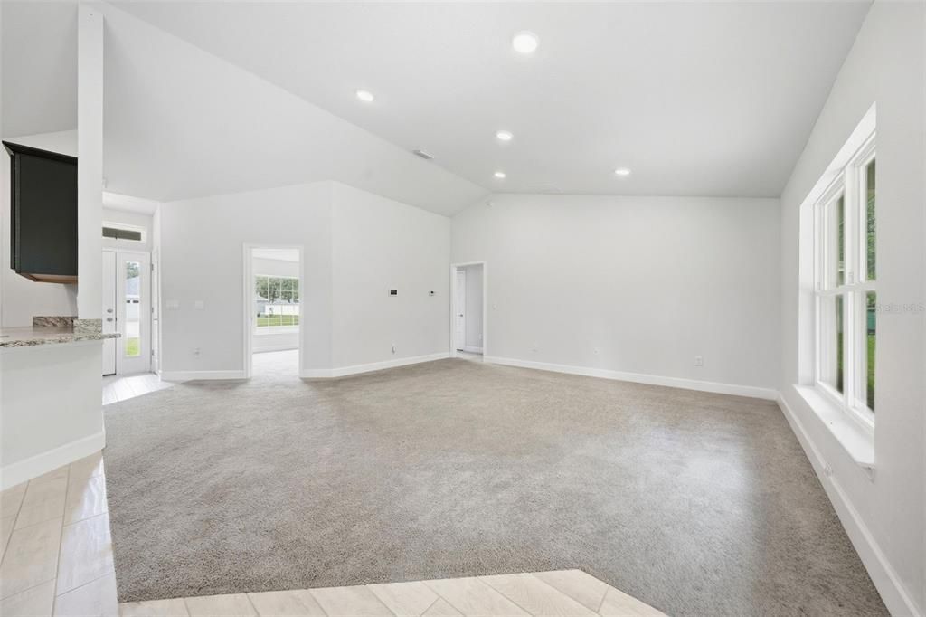 For Sale: $265,000 (4 beds, 2 baths, 1758 Square Feet)