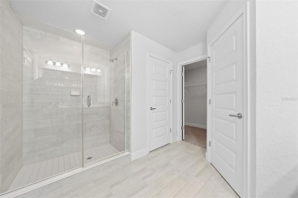 For Sale: $265,000 (4 beds, 2 baths, 1758 Square Feet)