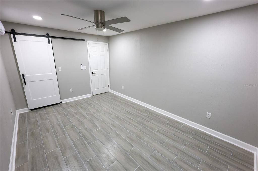 For Rent: $1,800 (1 beds, 1 baths, 574 Square Feet)