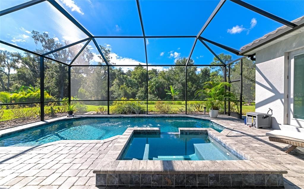 En Venta: $895,000 (3 camas, 3 baños, 2791 Pies cuadrados)