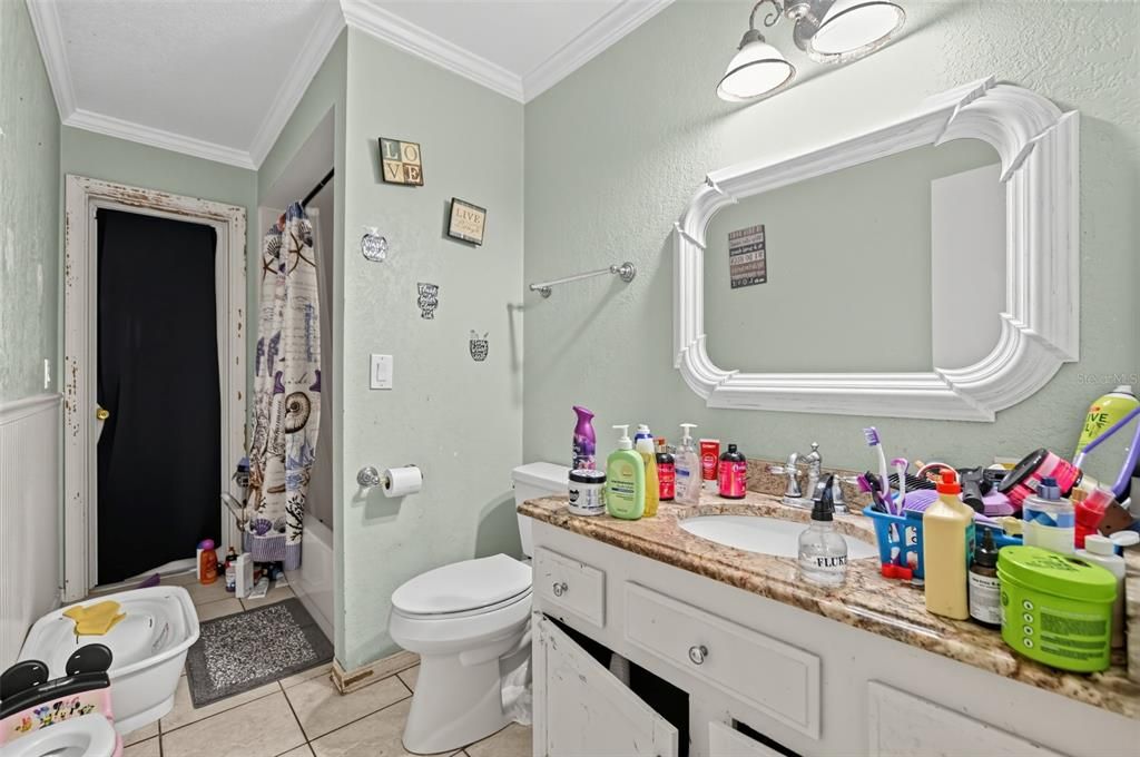 For Sale: $439,000 (4 beds, 2 baths, 2217 Square Feet)