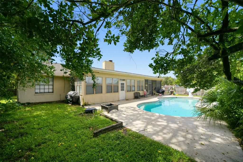 For Sale: $439,000 (4 beds, 2 baths, 2217 Square Feet)