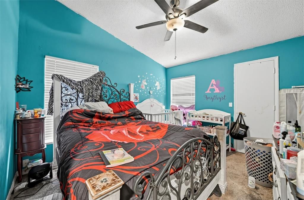 For Sale: $439,000 (4 beds, 2 baths, 2217 Square Feet)