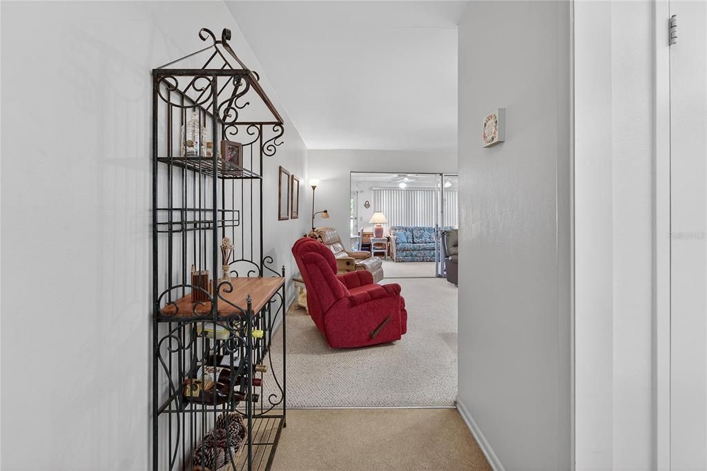 For Sale: $210,000 (2 beds, 2 baths, 1266 Square Feet)