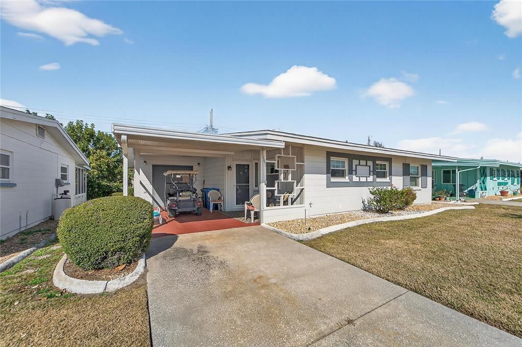 For Sale: $210,000 (2 beds, 2 baths, 1266 Square Feet)