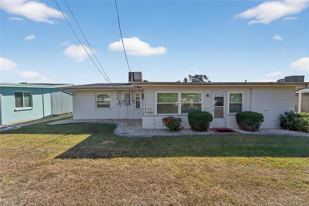 For Sale: $210,000 (2 beds, 2 baths, 1266 Square Feet)