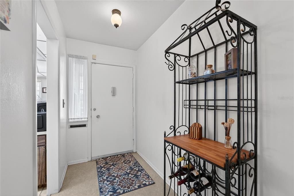 For Sale: $210,000 (2 beds, 2 baths, 1266 Square Feet)