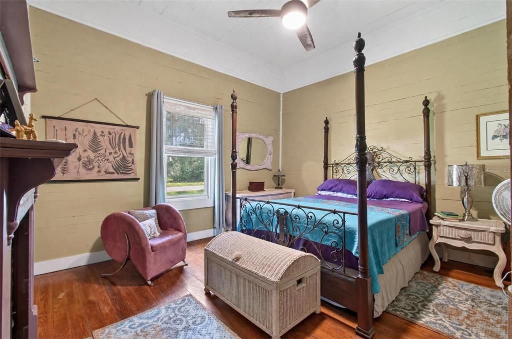 For Sale: $254,900 (3 beds, 2 baths, 1720 Square Feet)