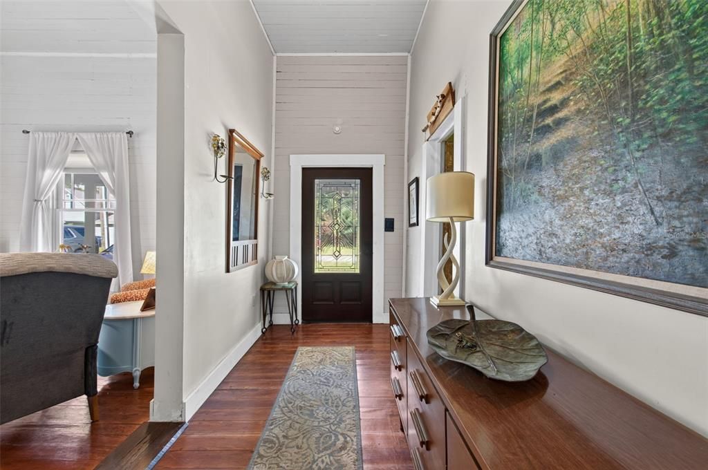 For Sale: $254,900 (3 beds, 2 baths, 1720 Square Feet)