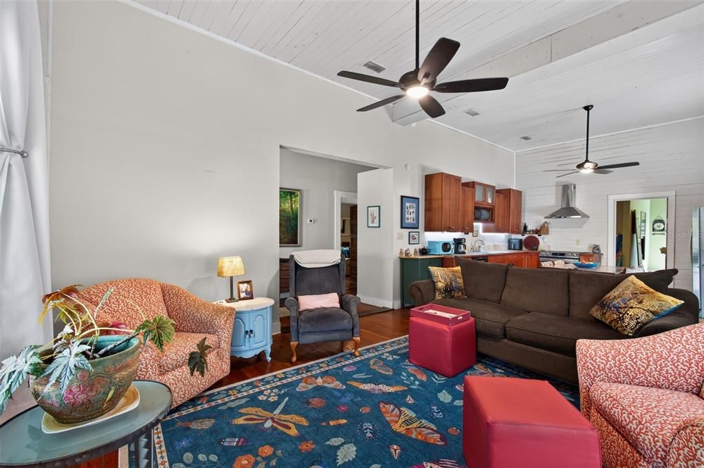 For Sale: $254,900 (3 beds, 2 baths, 1720 Square Feet)