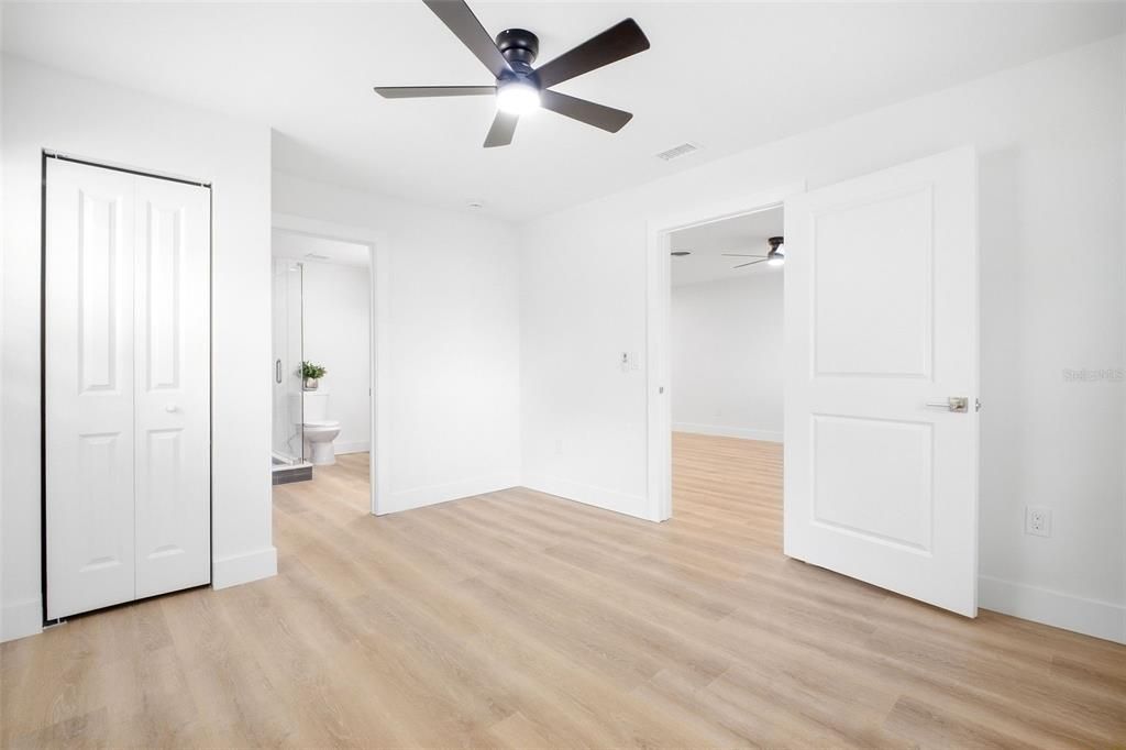 На продажу: $549,900 (3 спален, 2 ванн, 1507 Квадратных фут)