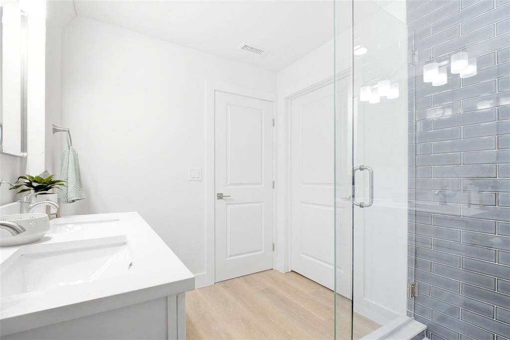 На продажу: $549,900 (3 спален, 2 ванн, 1507 Квадратных фут)