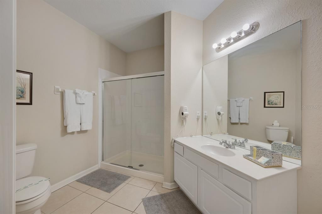 For Sale: $525,000 (3 beds, 2 baths, 1412 Square Feet)