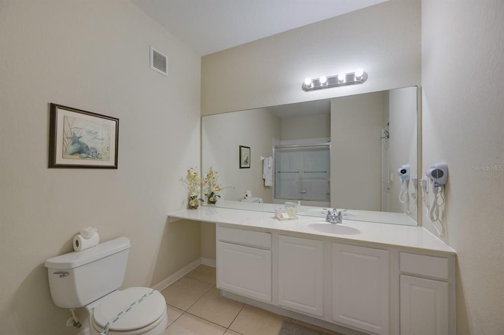 For Sale: $525,000 (3 beds, 2 baths, 1412 Square Feet)