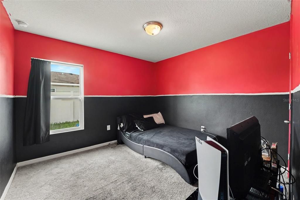 Active With Contract: $185,000 (4 beds, 2 baths, 1414 Square Feet)