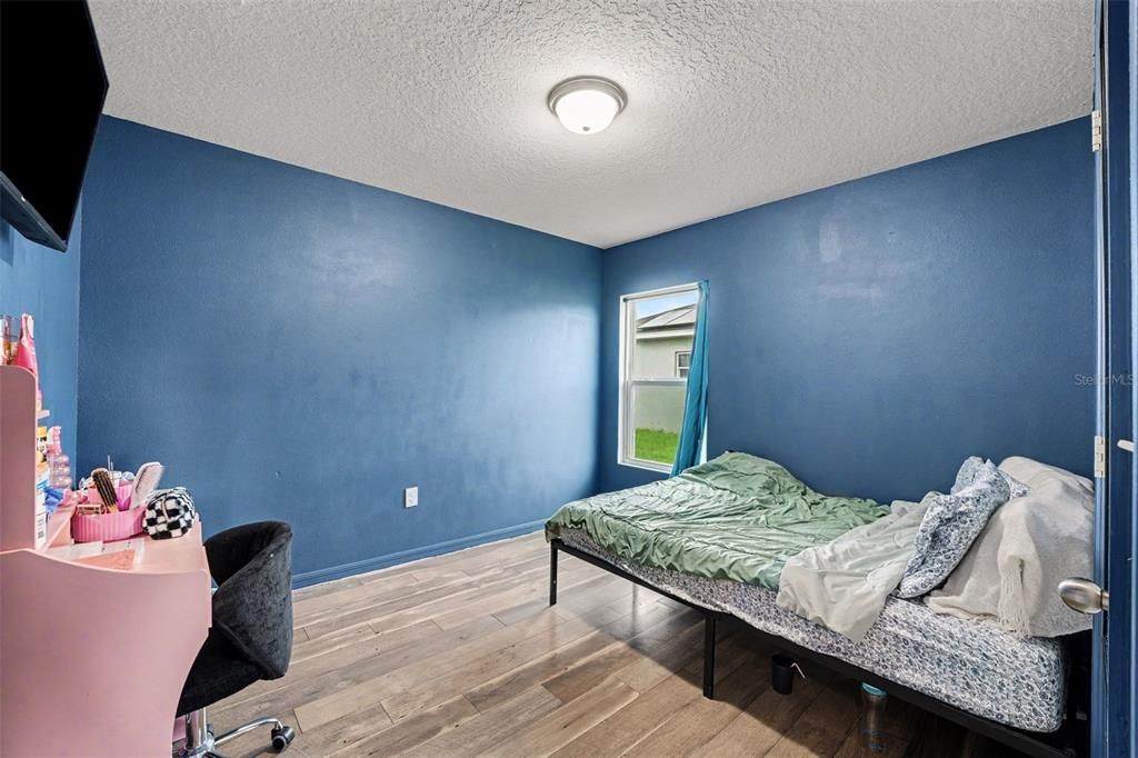 Active With Contract: $185,000 (4 beds, 2 baths, 1414 Square Feet)