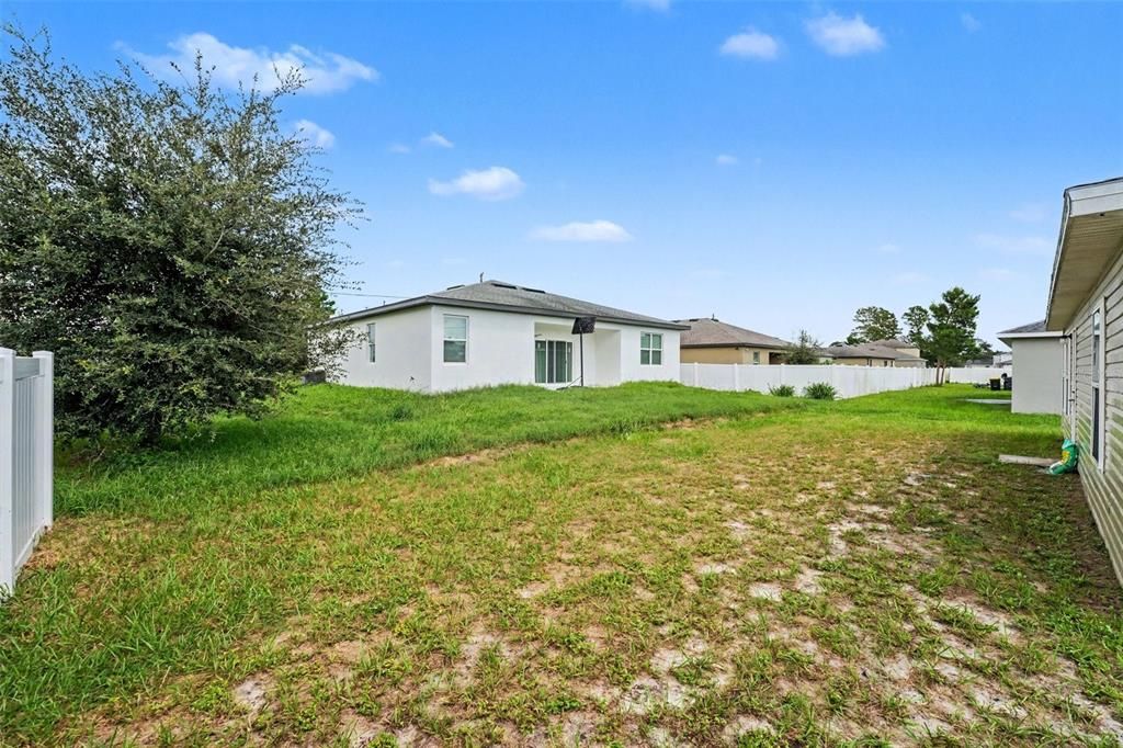 Active With Contract: $185,000 (4 beds, 2 baths, 1414 Square Feet)
